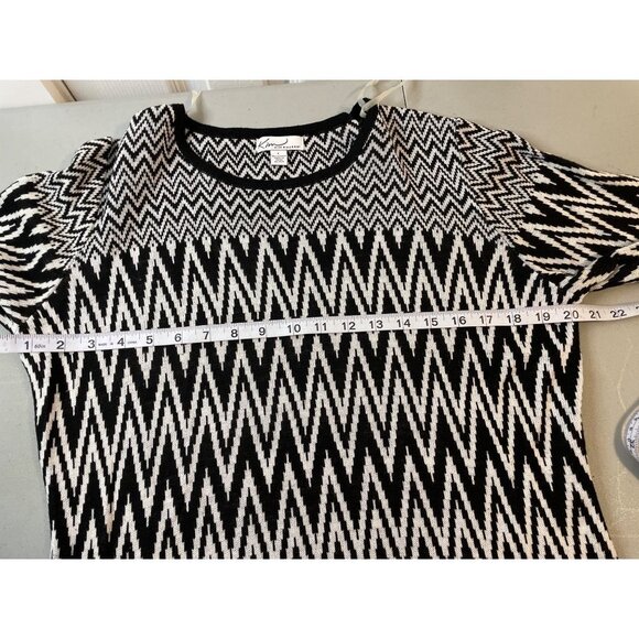 Kim Rogers. Black White Chevron Patterned Crew Neck Long Tunic Sweater Sz L - Picture 5 of 7